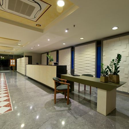 Minos Hotel Rethymno Exterior foto