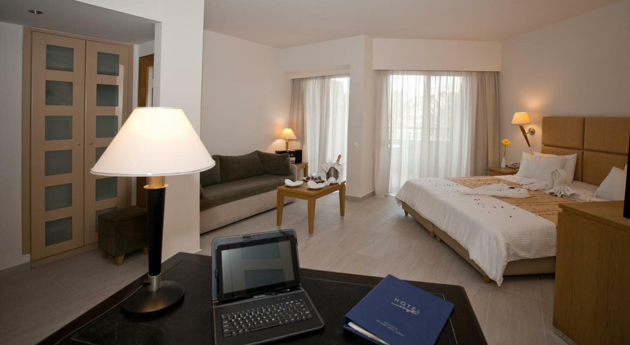 Minos Hotel Rethymno Exterior foto