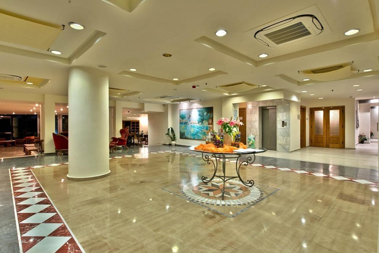 Minos Hotel Rethymno Exterior foto
