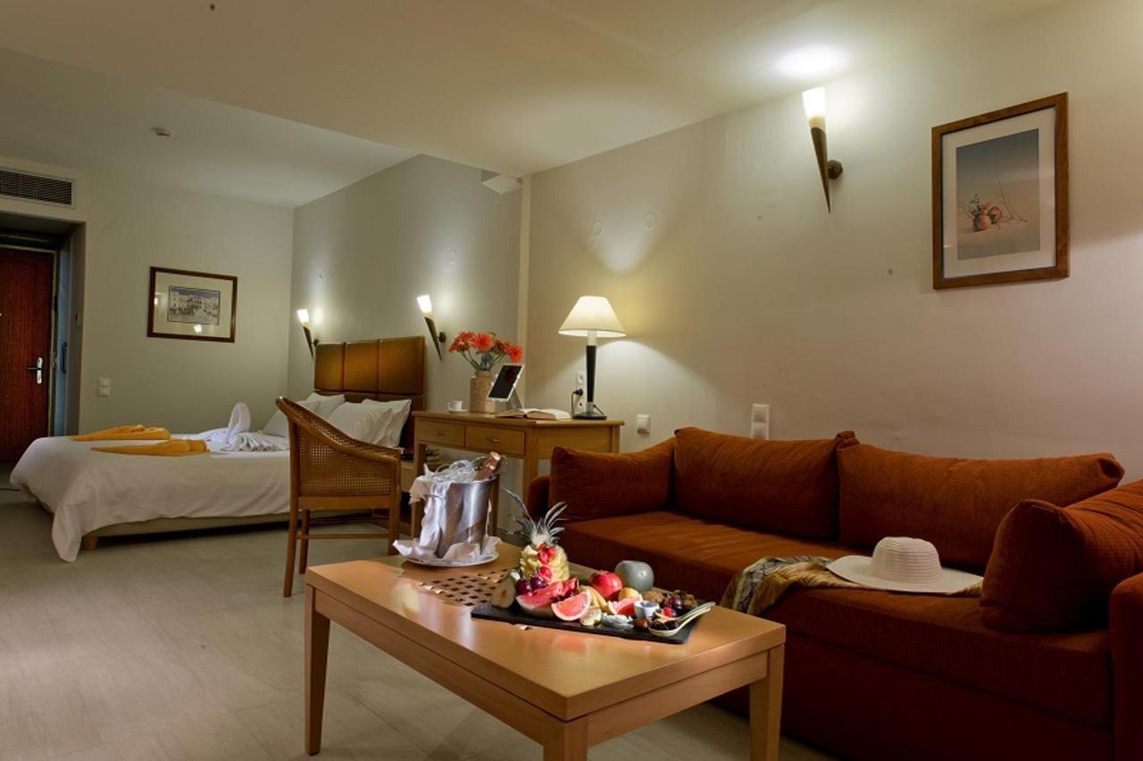 Minos Hotel Rethymno Exterior foto